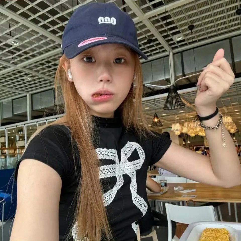 没有小鸟的天空